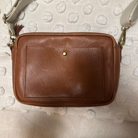 Madewell Transport Camera Bag - Picture 3 of 9
